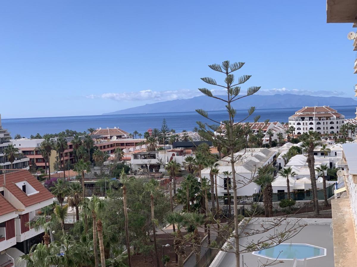 Superb Seaview Apartment In Playa De Las Americas Экстерьер фото