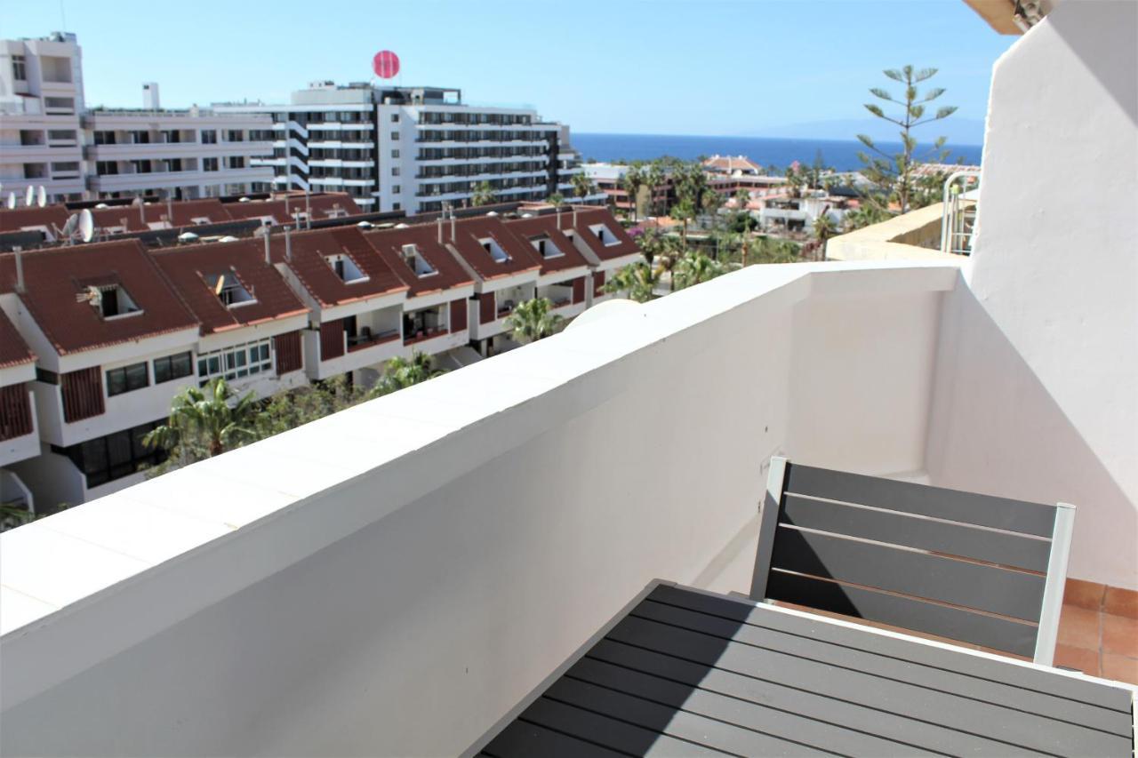 Superb Seaview Apartment In Playa De Las Americas Экстерьер фото